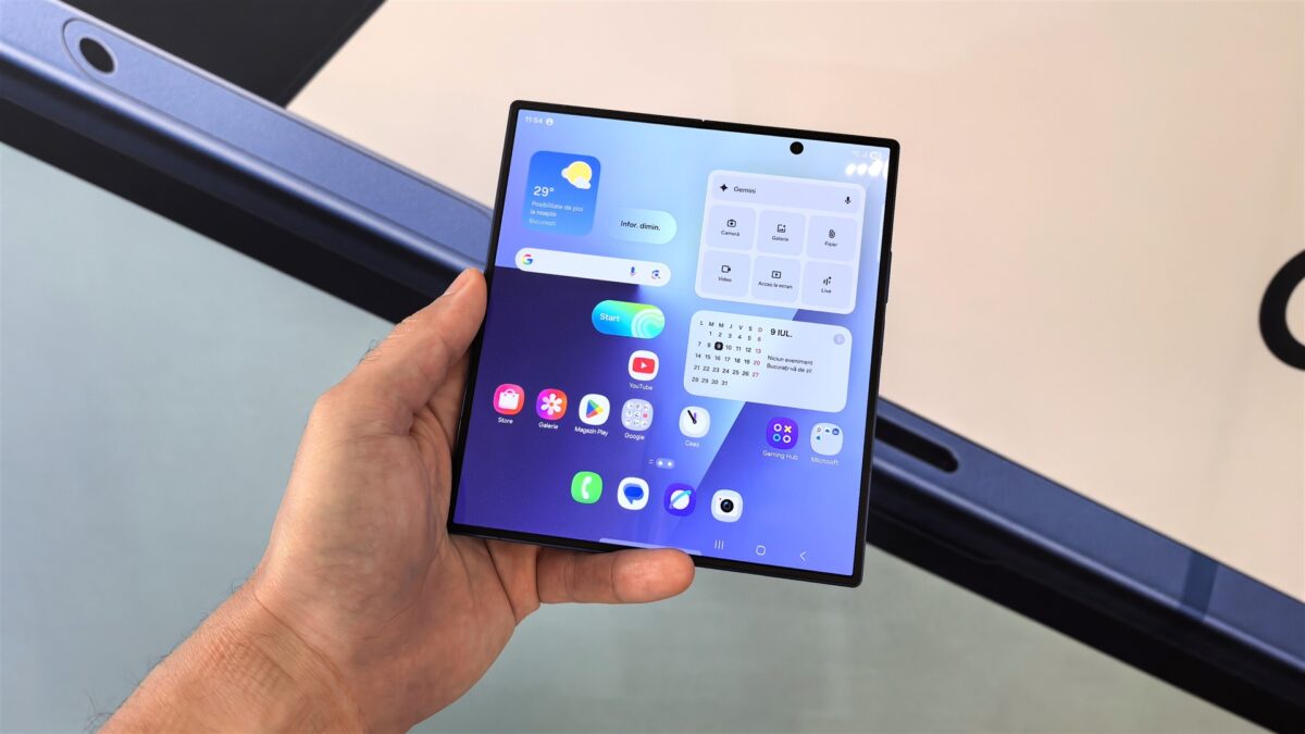 Un youtuber sud-coreean a verificat ce se Ã®ntÃ¢mplÄ cu un Samsung Galaxy Z Fold7 dupÄ 200.000 de plieri / deplieri fÄcute manual