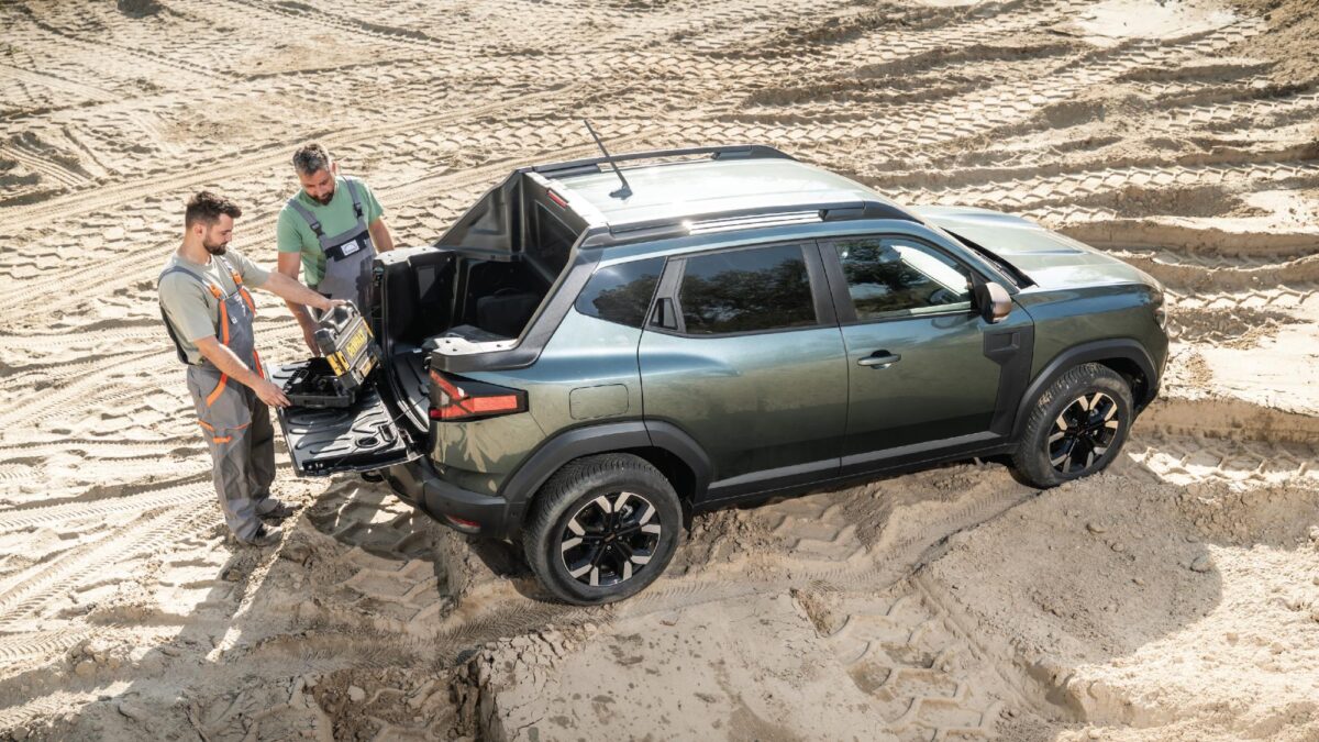 Dacia a lansat Ã®n RomÃ¢nia noua Dacia Duster Pick-Up (are un preÅ£ de plecare de sub 26.000 de euro fÄrÄ TVA)