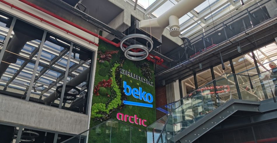 Beko RomÃ¢nia (fostul Arctic RomÃ¢nia) are un serviciu de Suport ClienÅ£i rapid Åi foarte eficient (Ã®ncÄ fÄrÄ AI, direct prin contact uman)