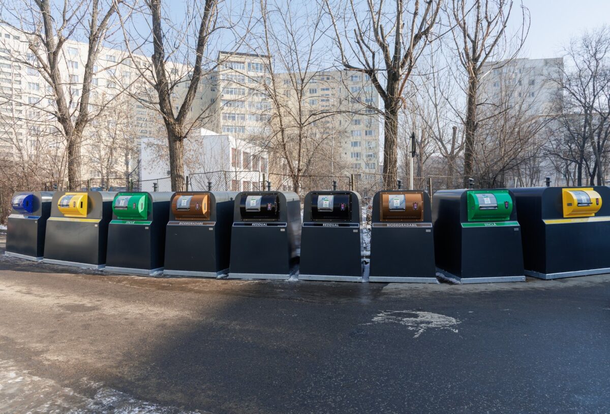 Pentru a creÅte rata de reciclare selectivÄ, unul dintre cele mai mari oraÅe din RomÃ¢nia va permite cetÄÅ£enilor sÄi sÄ arunce gunoiul cu ajutorul unui card sau a unei aplicaÅ£ii mobile