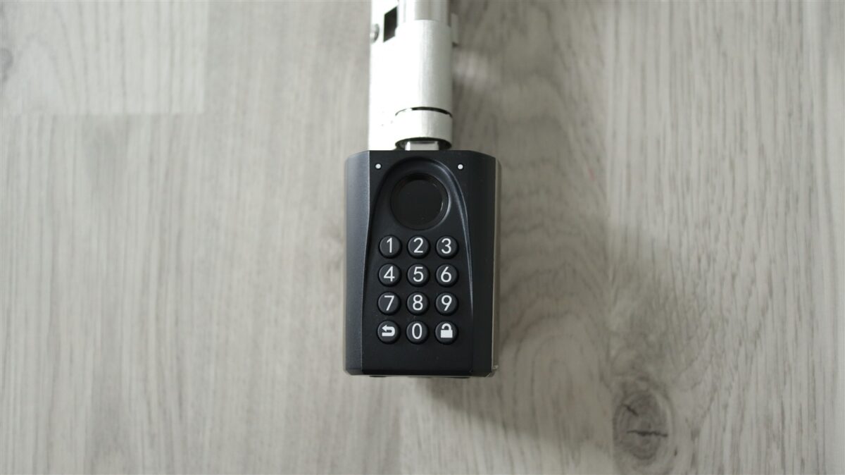 Ãncuietoare inteligentÄ WELOCK ToucA51 Pro – review (Descuierea uÈii la un vÃ¢rf de deget distanÈÄ…)
