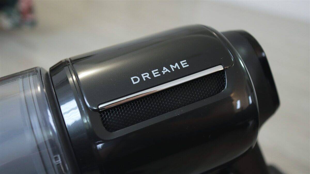 Aspirator vertical Dreame R20 Ultra VRV57F – review (FÄrÄ cabluri care sÄ te Ã®ncurce, cu autonomie rezonabilÄ Èi putere ridicatÄ)