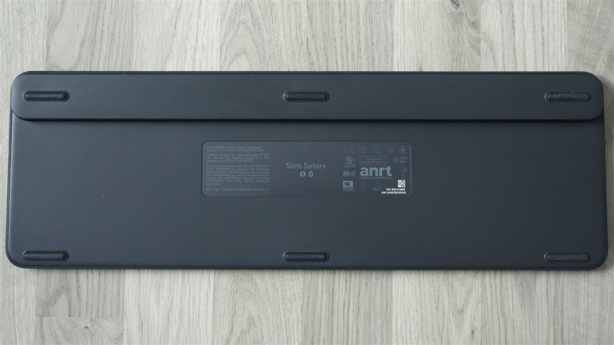 Tastatura Logitech Signature Slim Solar+ - review