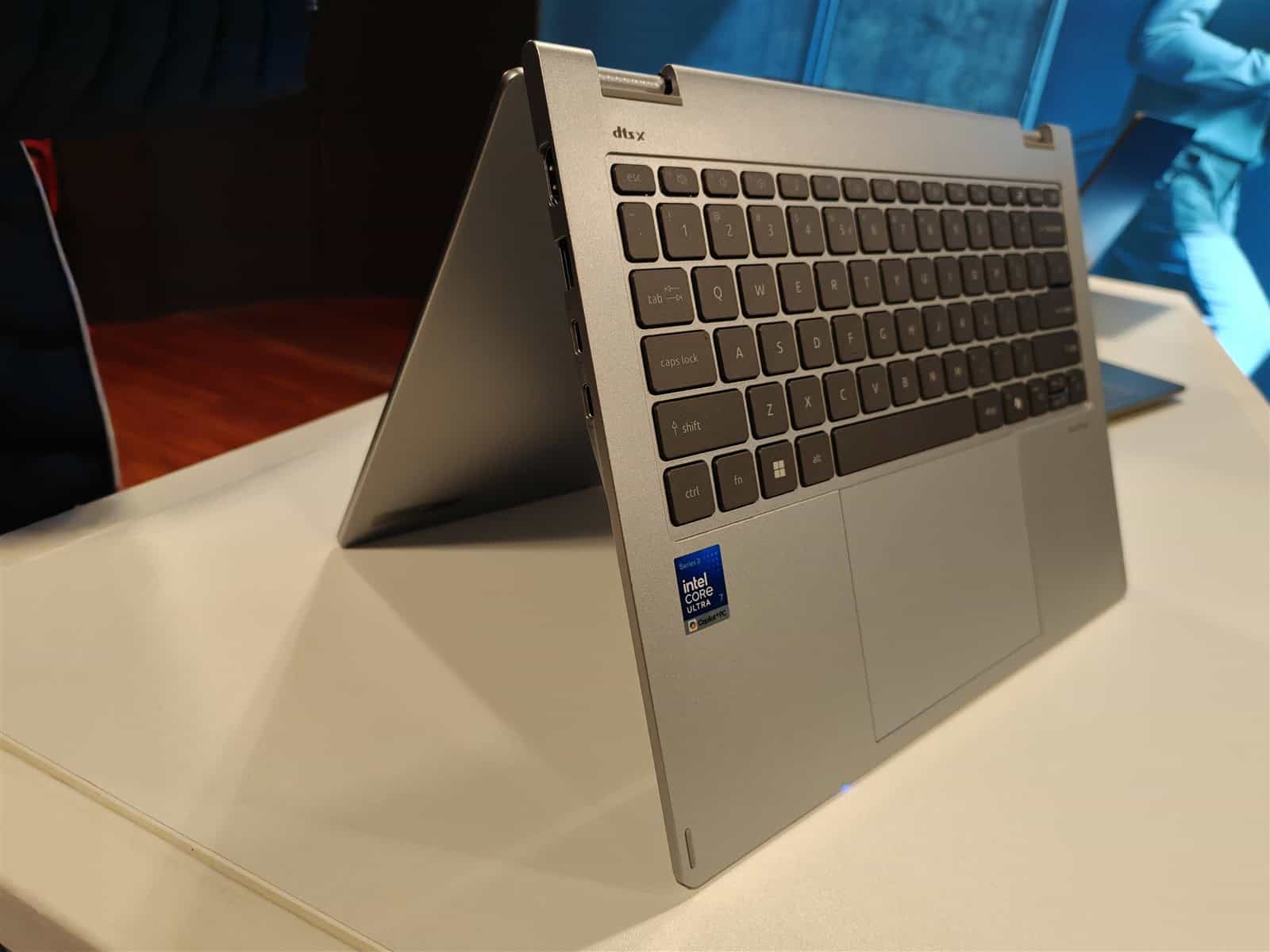 Acer TravelMate P4 Spin 14 AI