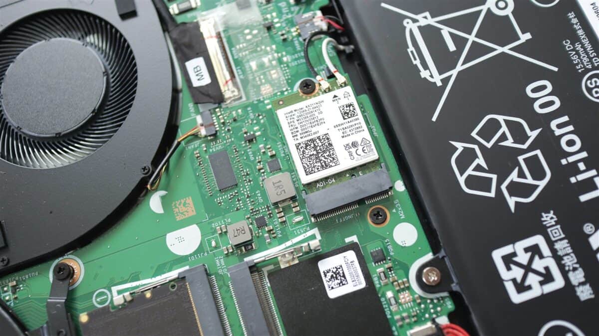 Laptop gaming GIGABYTE Gaming A16 (GA6H) - review