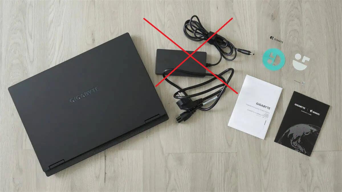 DupÄ modelul telefoanelor Åi tabletelor, de acum Ã®nainte am putea cumpÄra Ã®n RomÃ¢nia Åi laptopuri noi fÄrÄ Ã®ncÄrcÄtoare Ã®n cutia de retail