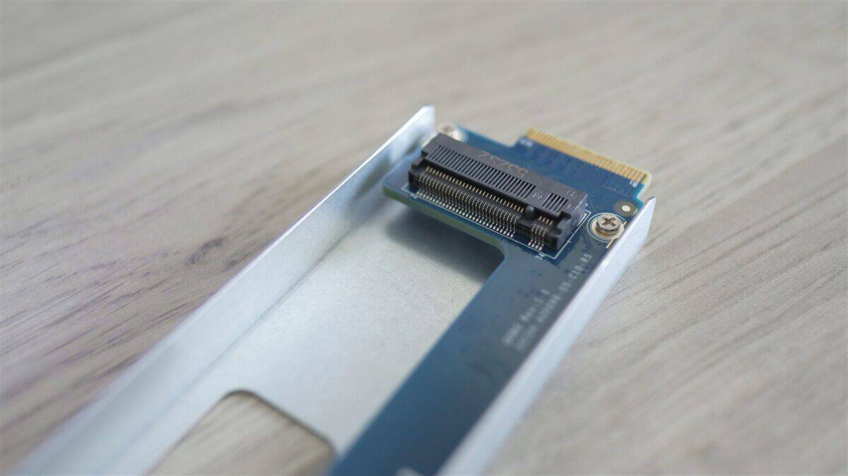 NAS QNAP TBS-h574TX - review