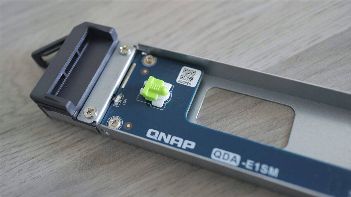 NAS QNAP TBS-h574TX - review