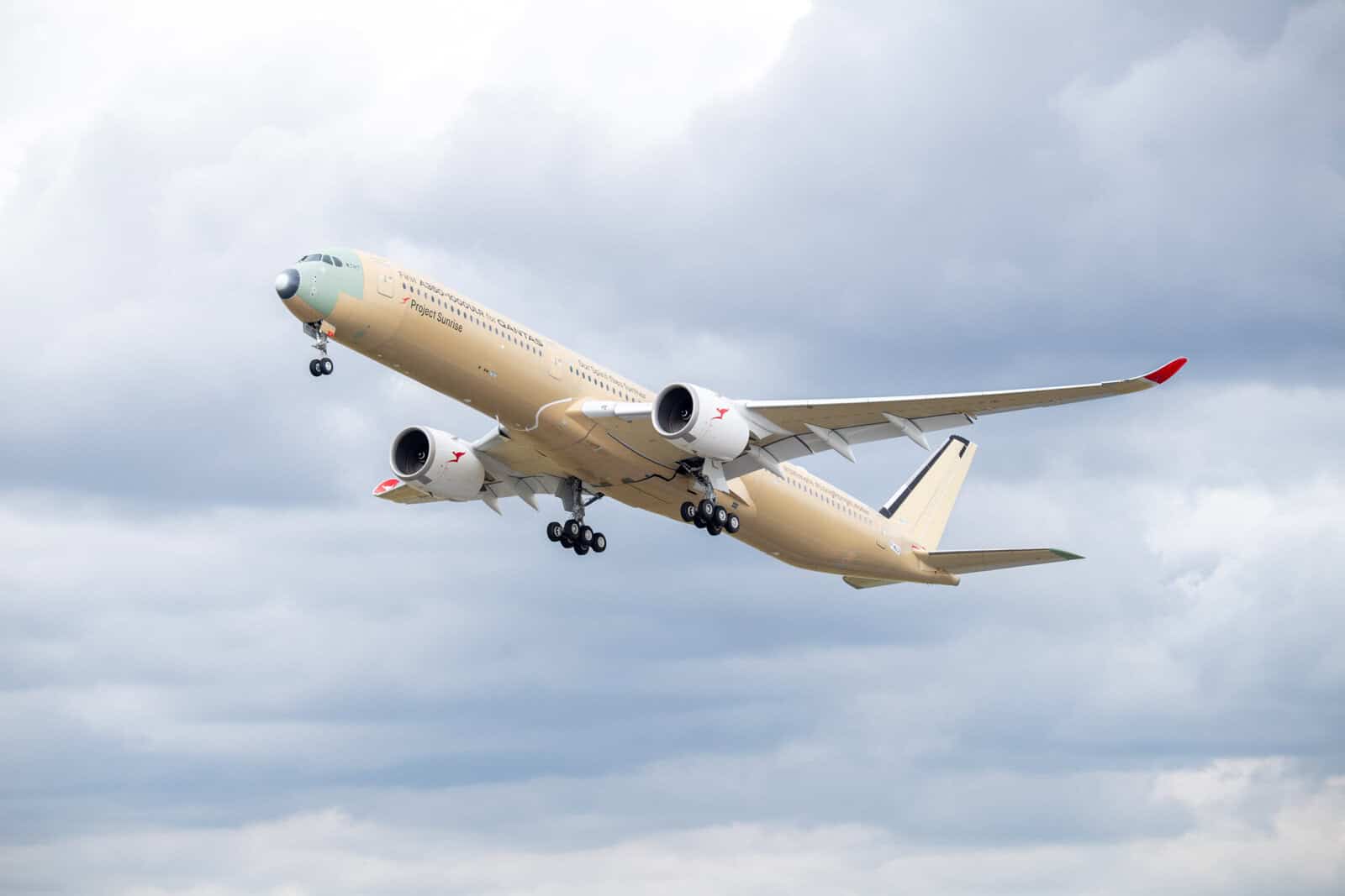 Airbus a testat cu succes primul avion comercial ce poate ajunge cam oriunde Ã®n lume cu un singur plin (poate zbura pÃ¢nÄ la 22 de ore)