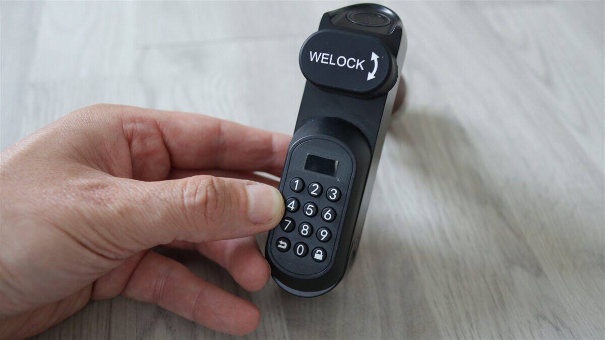 Incuietoare inteligenta WeLock U81 - review