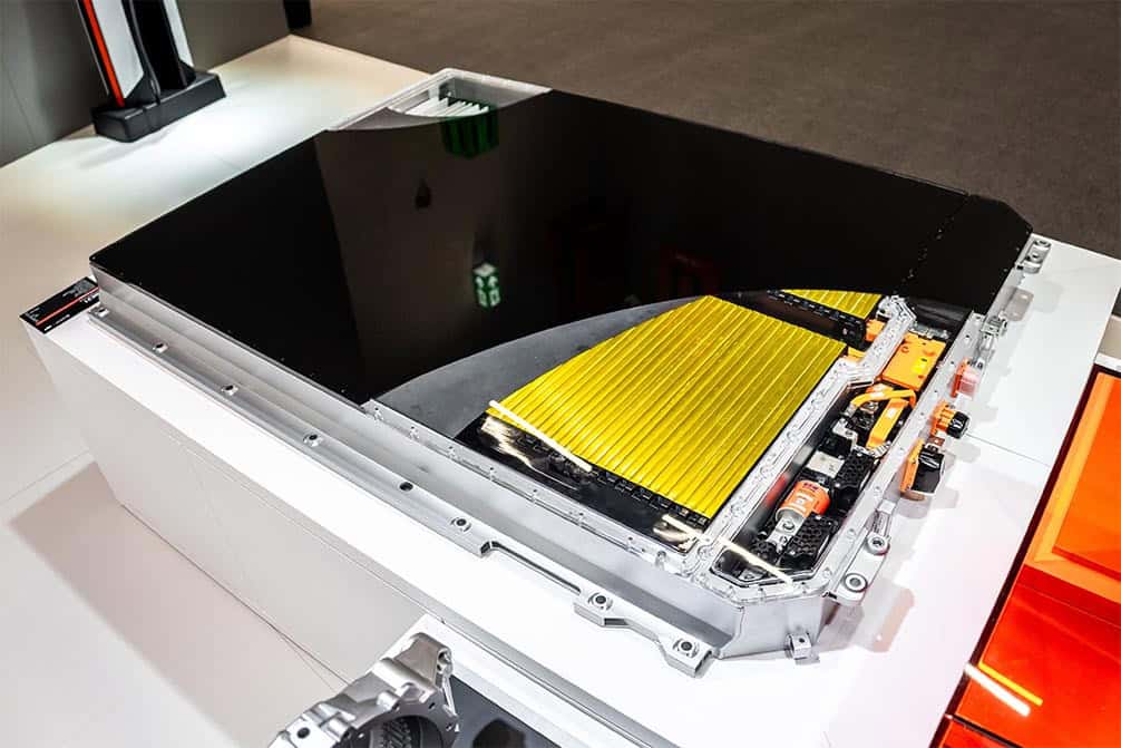 Geely, brand prezent oficial Åi Ã®n RomÃ¢nia, a omologat Åi a testat cu succes prima baterie LFP din lume ce a depÄÅit 1000 kW putere de Ã®ncÄrcare pe o maÅinÄ electricÄ