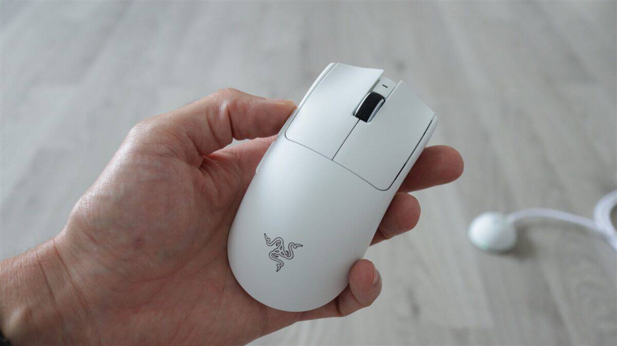 Mouse wireless de gaming Razer Viper V4 Pro - review