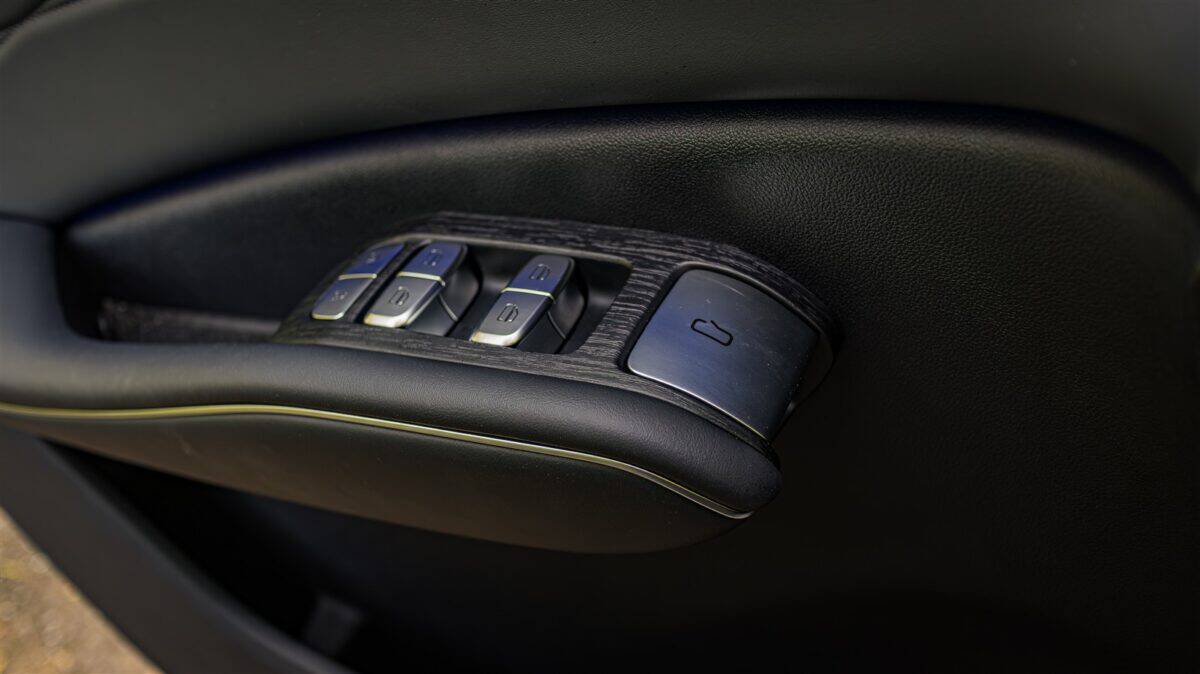 OMODA 7 SHS-P - review