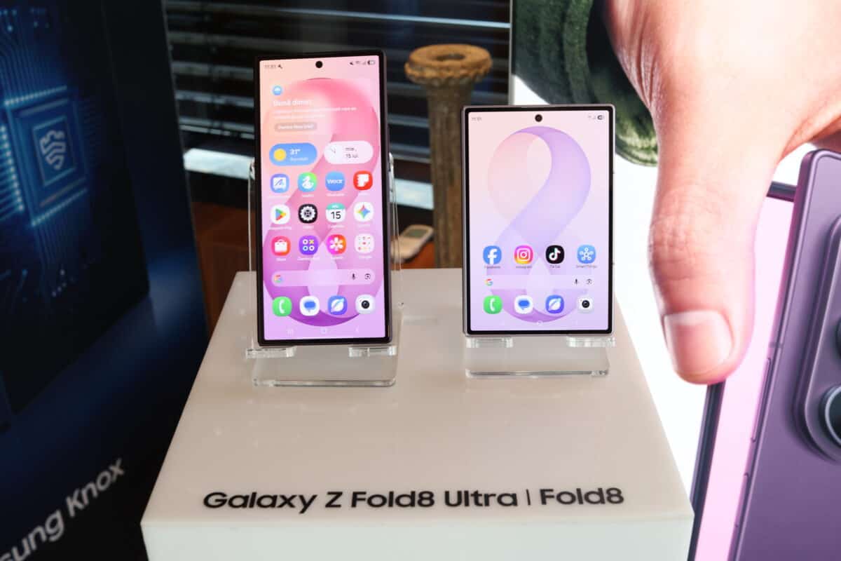 Samsung Galaxy Z Fold 8, Z Fold 8 Ultra Èi Z Flip 8 Ã®n oferta Orange – plata Ã®n rate pe facturÄ Èi beneficiile pregÄtite Ã®n precomandÄ