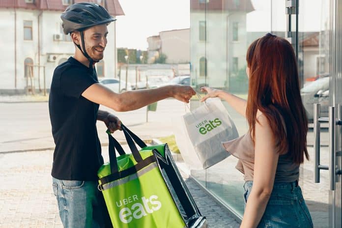 Uber s-a rÄzgÃ¢ndit Åi amÃ¢nÄ revenirea Uber Eats din RomÃ¢nia (aceasta era programatÄ pentru 2026)
