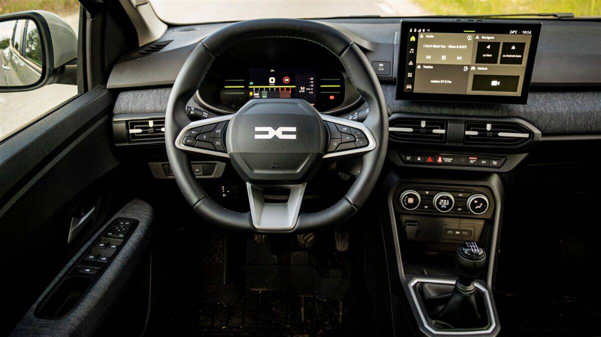 Dacia Logan ECO-G 120 M6 Journey - review