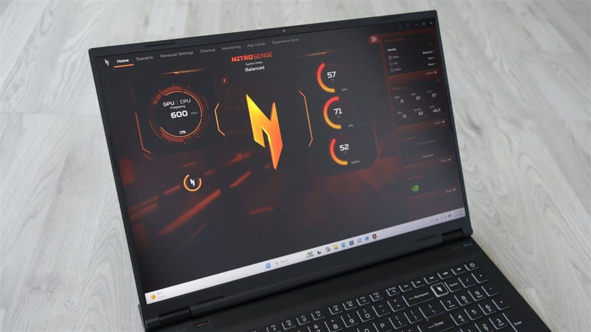 Laptop Acer Nitro AI 18 (AN18-61) - prezentare