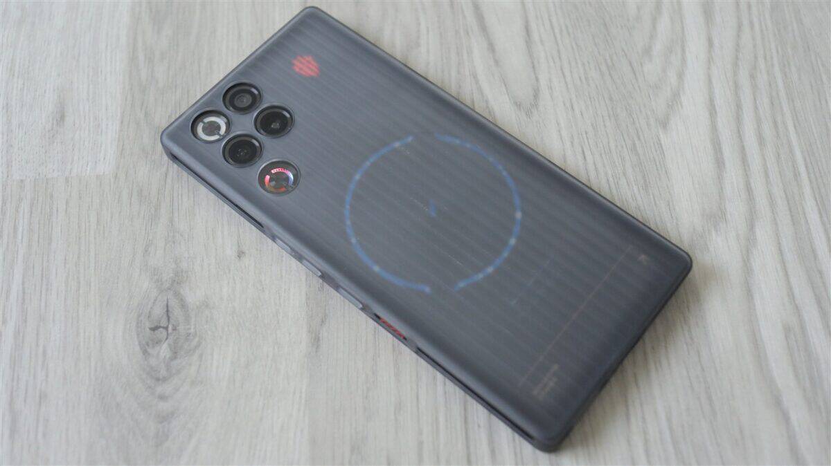 REDMAGIC 11S Pro - review