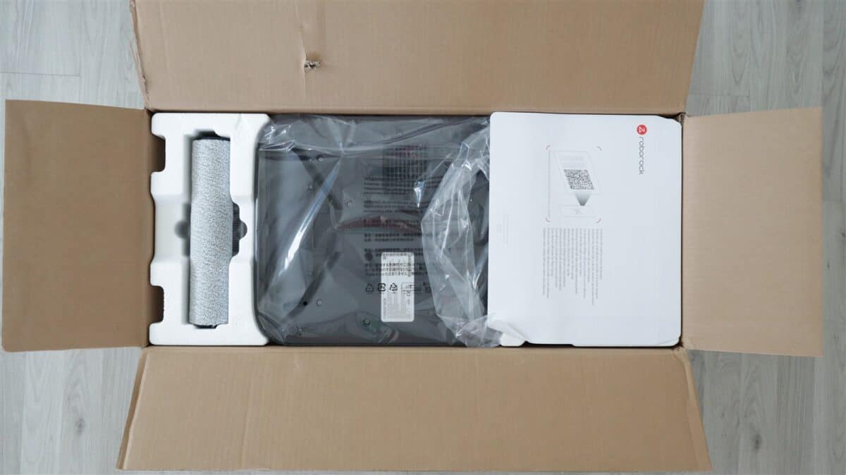 Aspirator umed-uscat Roborock F25 Ultra - review