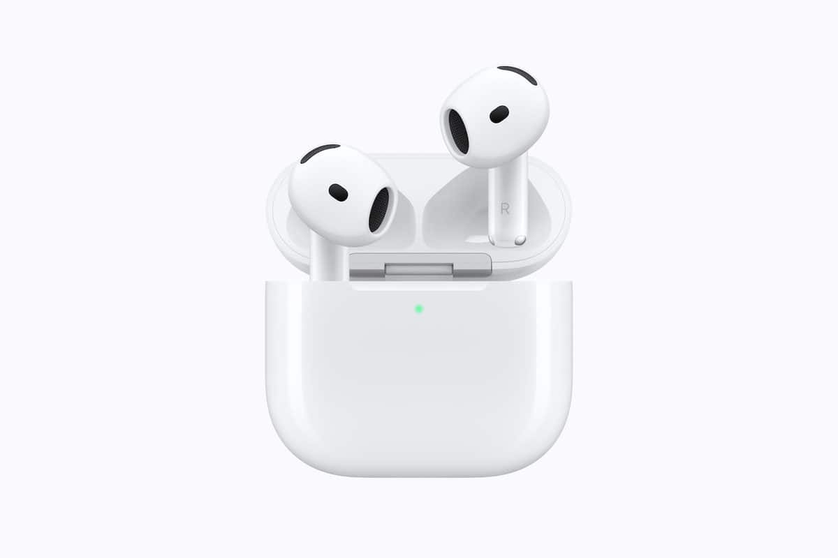 NoutÄÈile aduse de cÄÈtile Apple AirPods 5 faÈÄ de Apple AirPods 4 Èi care sunt diferenÈele faÈÄ de varianta AirPods 5 cu carcasÄ ce permite Ã®ncÄrcare wireless