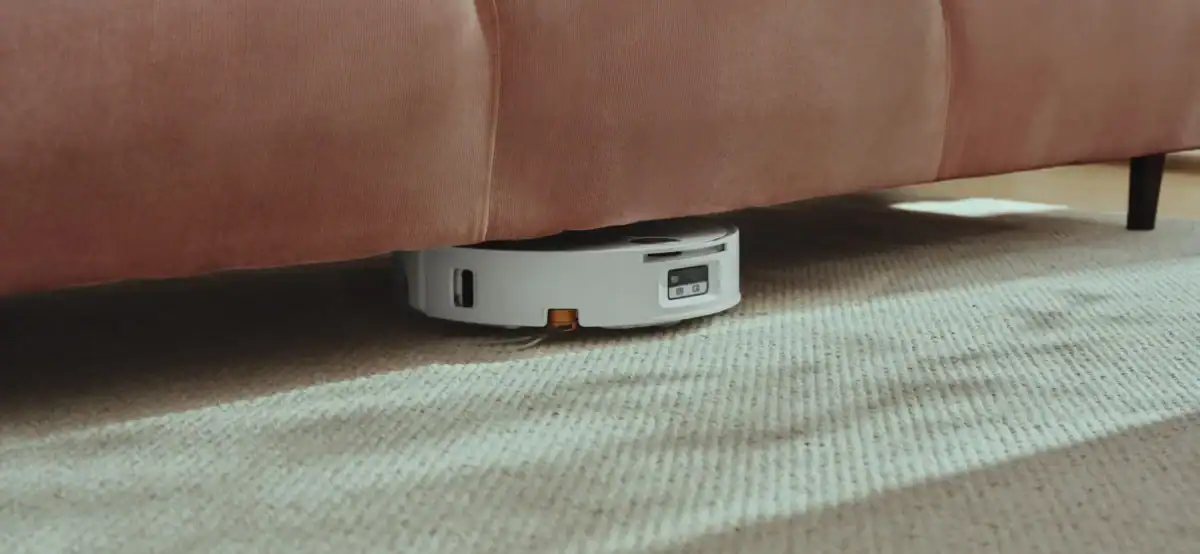 Roborock lanseazÄ Ã®n RomÃ¢nia noile aspiratoare robot Qrevo Edge 2 Flow Èi Qrevo 2 Pro