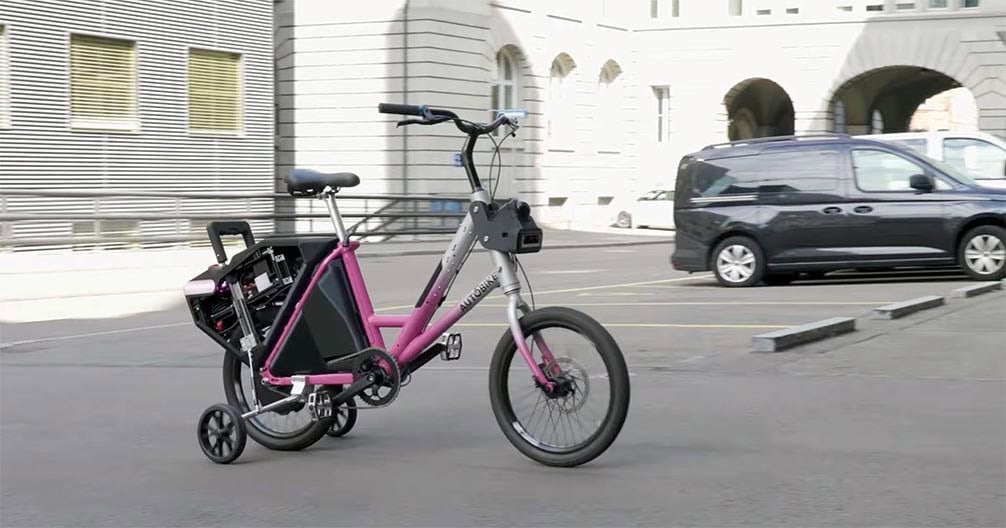 O echipÄ de studenÅ£i la inginerie mecanicÄ din ElveÅ£ia au dezvoltat o bicicletÄ autonomÄ care se poate plimba singurÄ prin oraÅ (cu ce ar ajuta o astfel de inovaÅ£ie?)